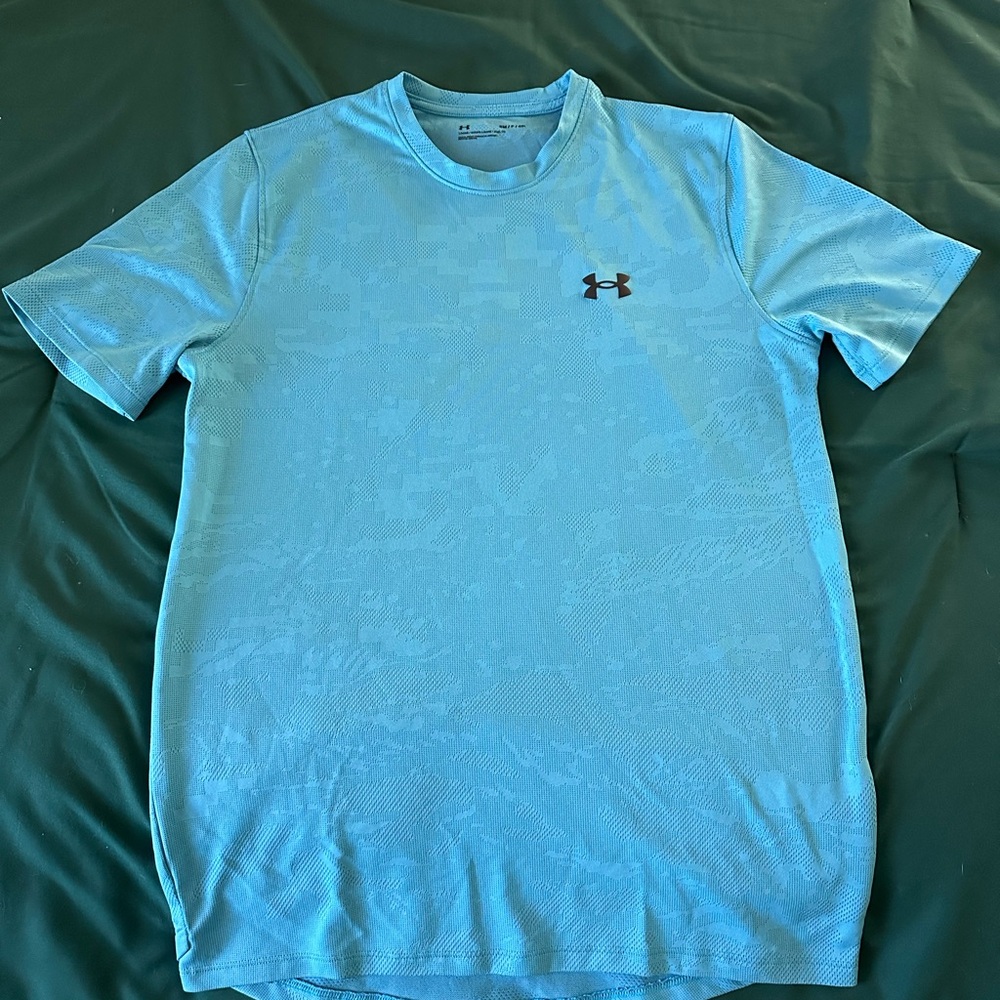 Under Armour Men's Light Blue Short Sleeve Tee